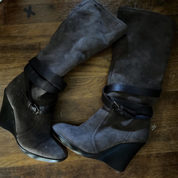 You by Crocs Dark Brown Suede Tall Boots Wedge Heels Womens 8 - Picture 2 of 7